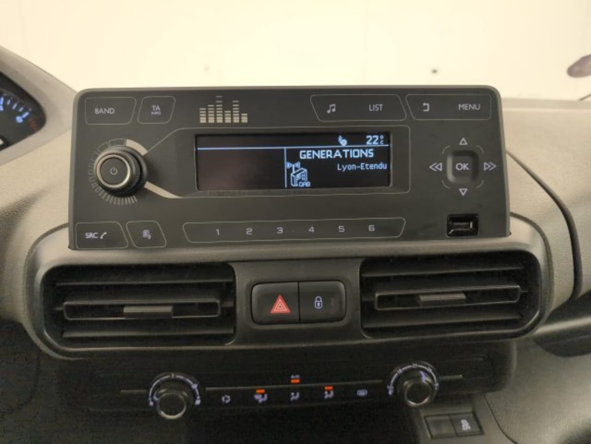 Peugeot Rifter - Image 19