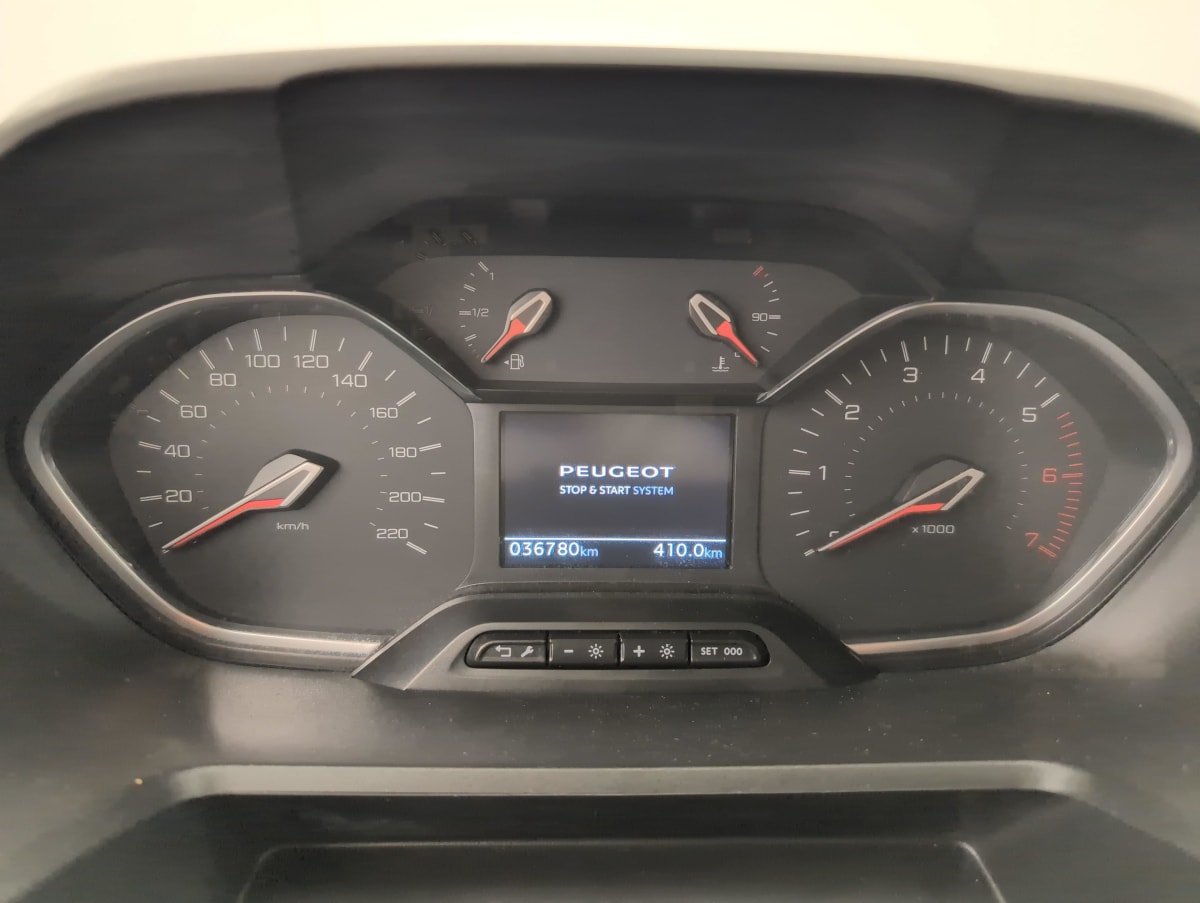 Peugeot Rifter - Image 22