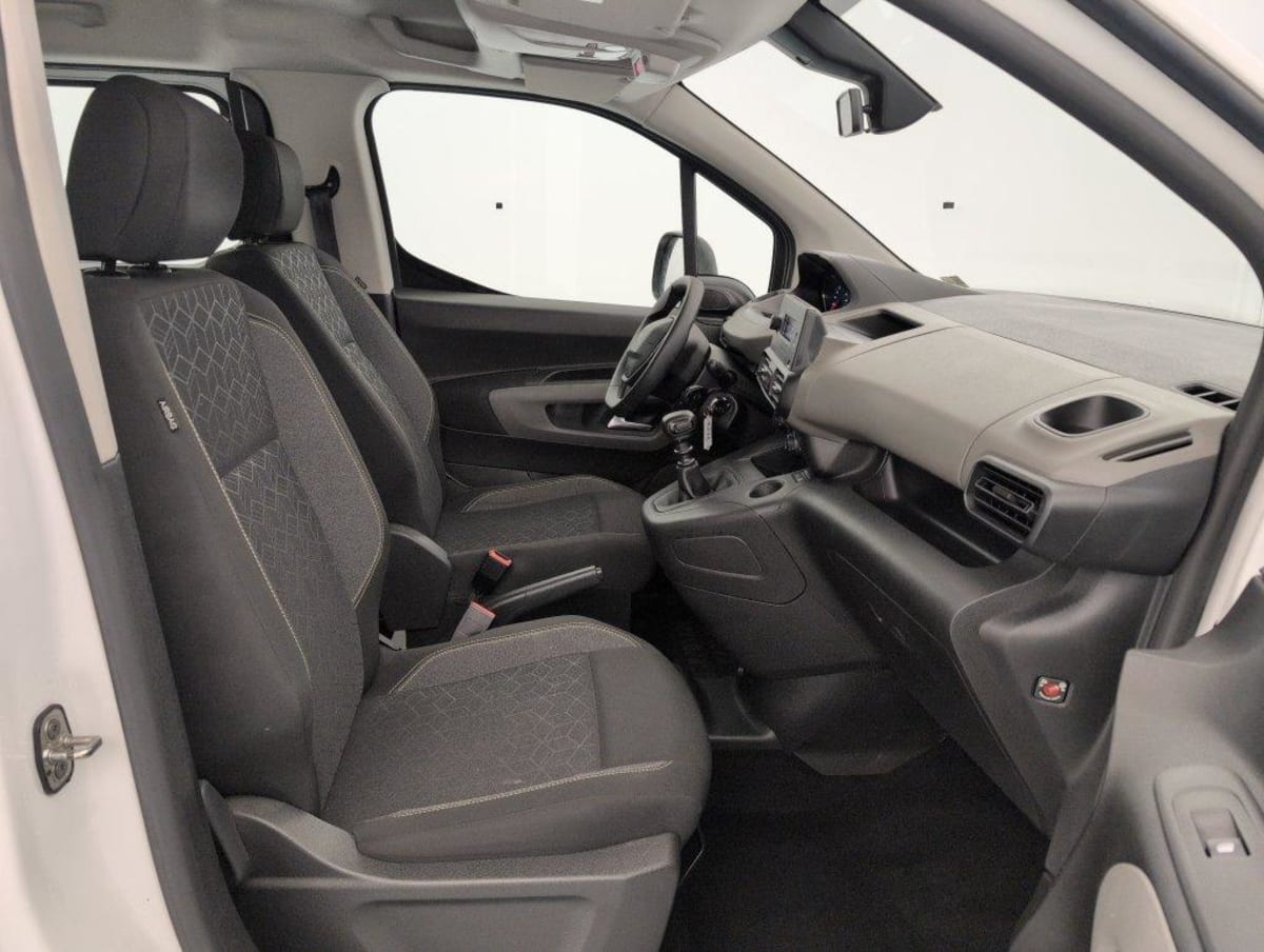 Peugeot Rifter - Image 9