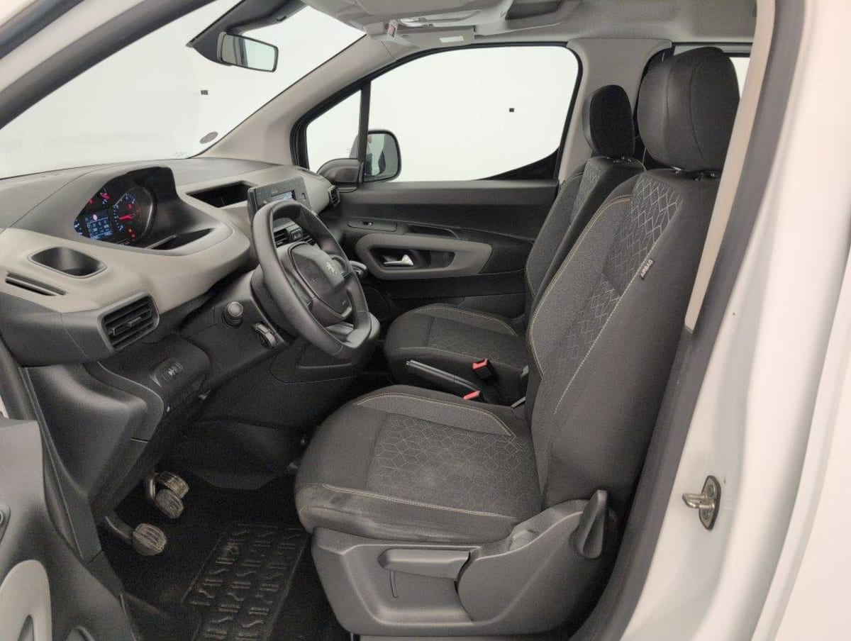 Peugeot Rifter - Image 18
