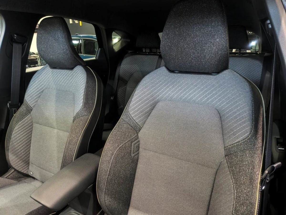 RENAULT CAPTUR CAPTUR MILD HYBRID 160 EDC TECHNO