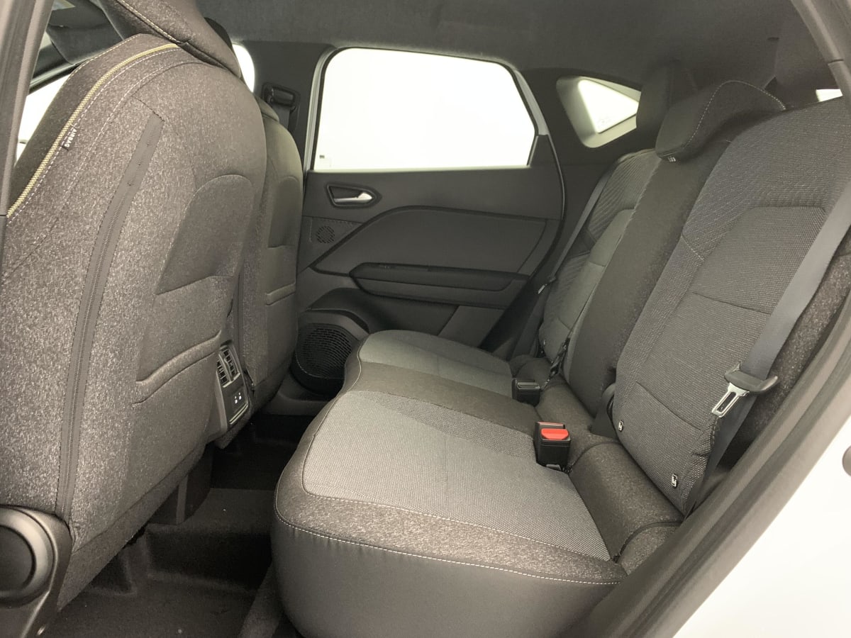 Renault Captur - Image 21