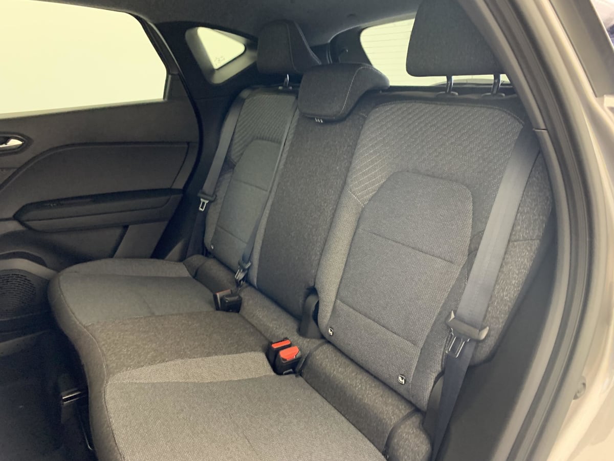 Renault Captur - Image 48
