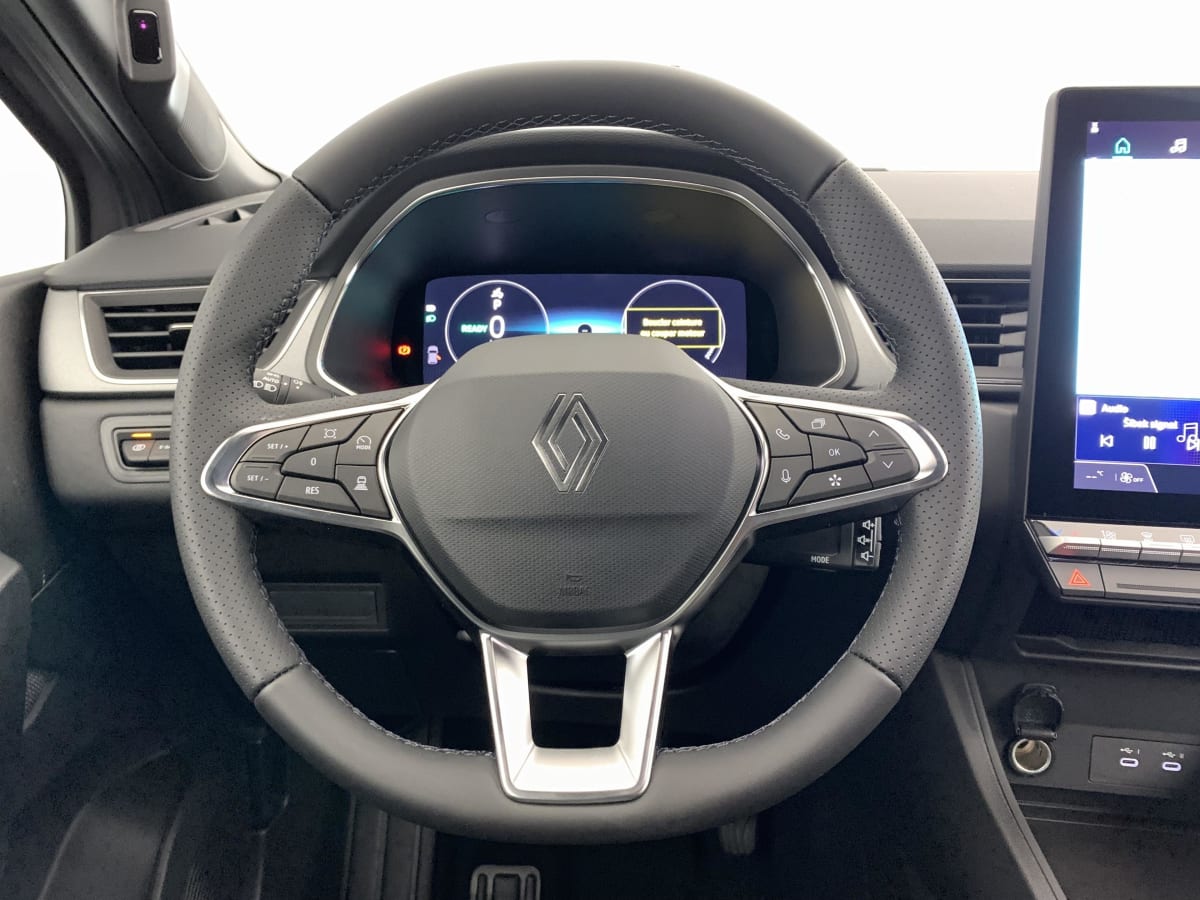 Renault Captur - Image 39