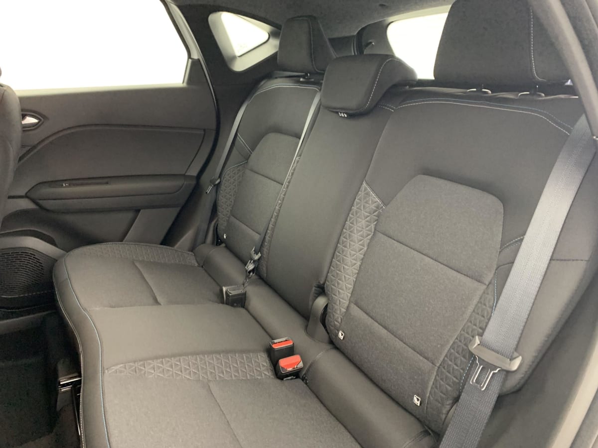 Renault Captur - Image 18