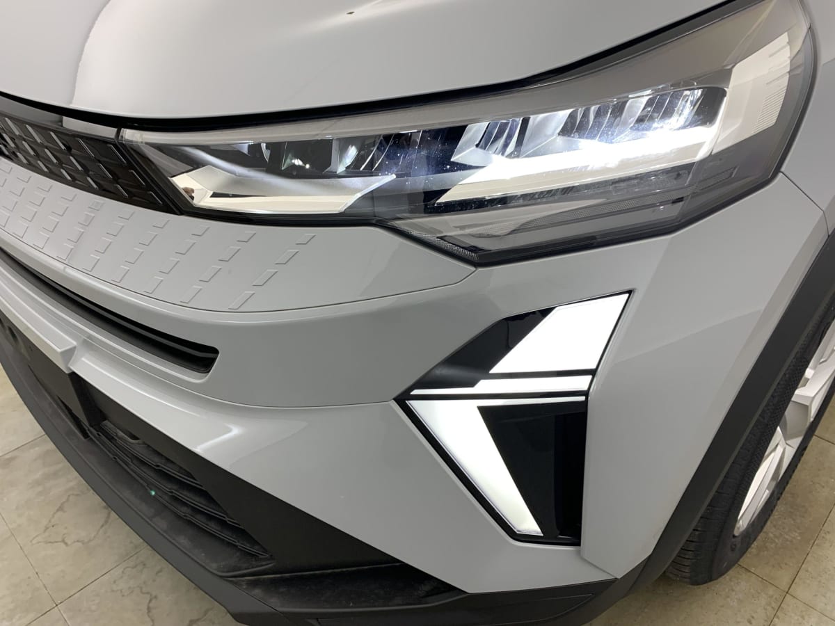 Renault Captur - Image 54