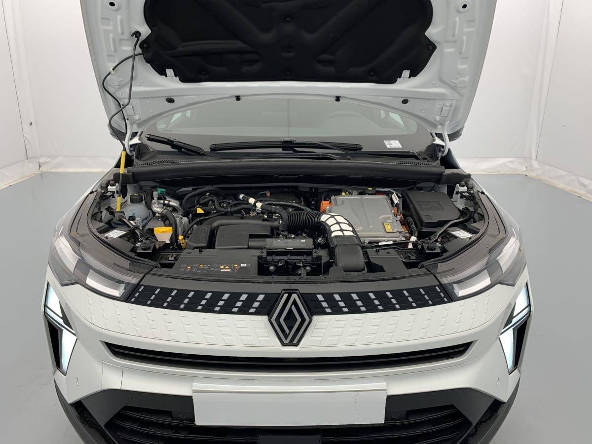 Renault Captur - Image 46