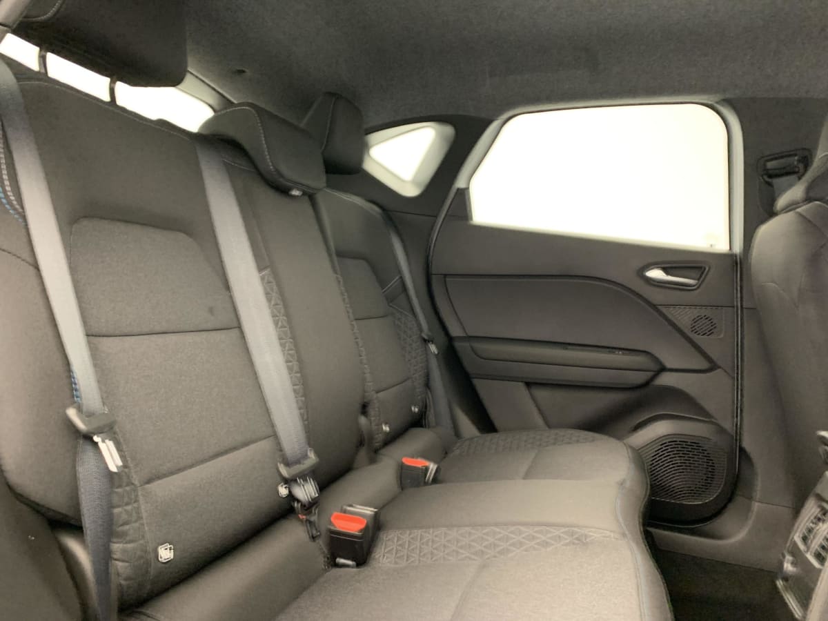 Renault Captur - Image 11