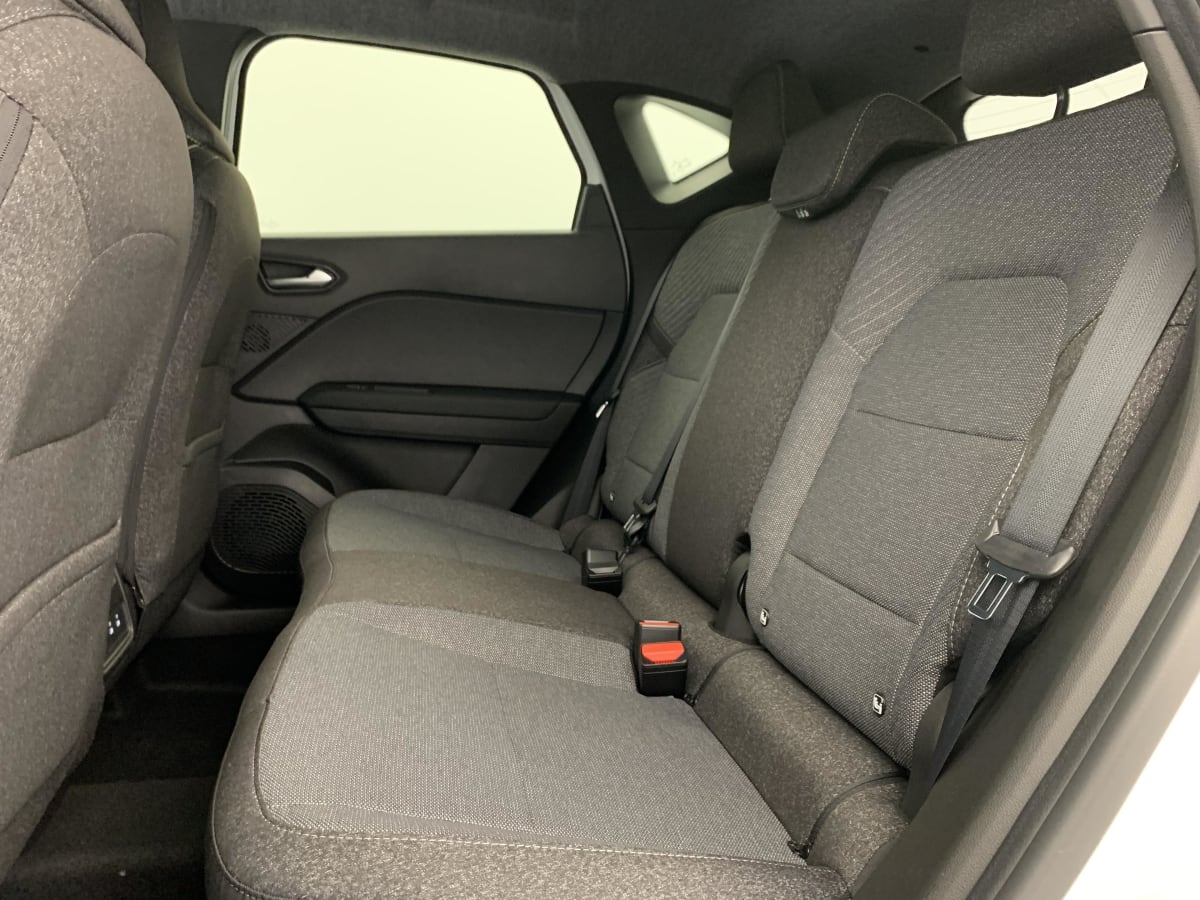 Renault Captur - Image 21