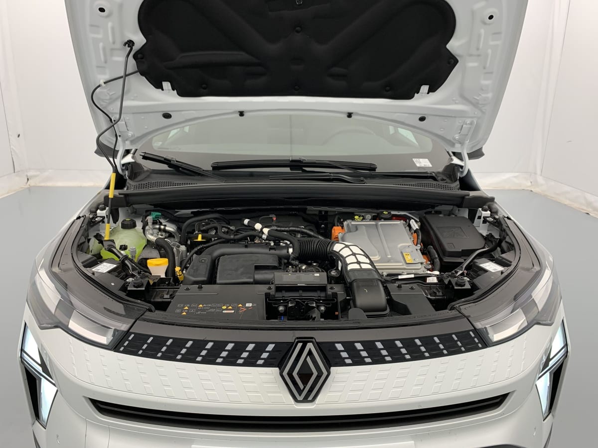 Renault Captur - Image 28