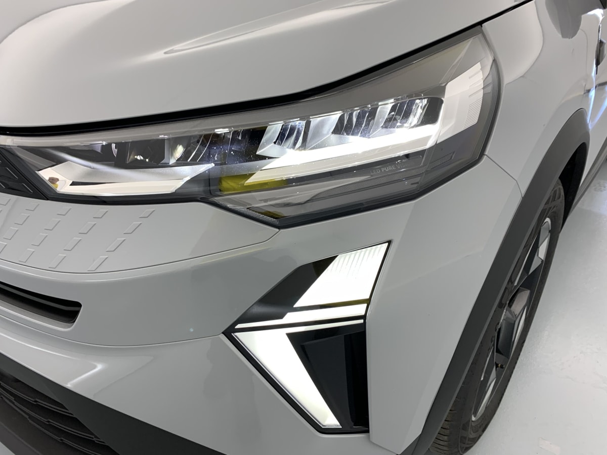 Renault Captur - Image 26