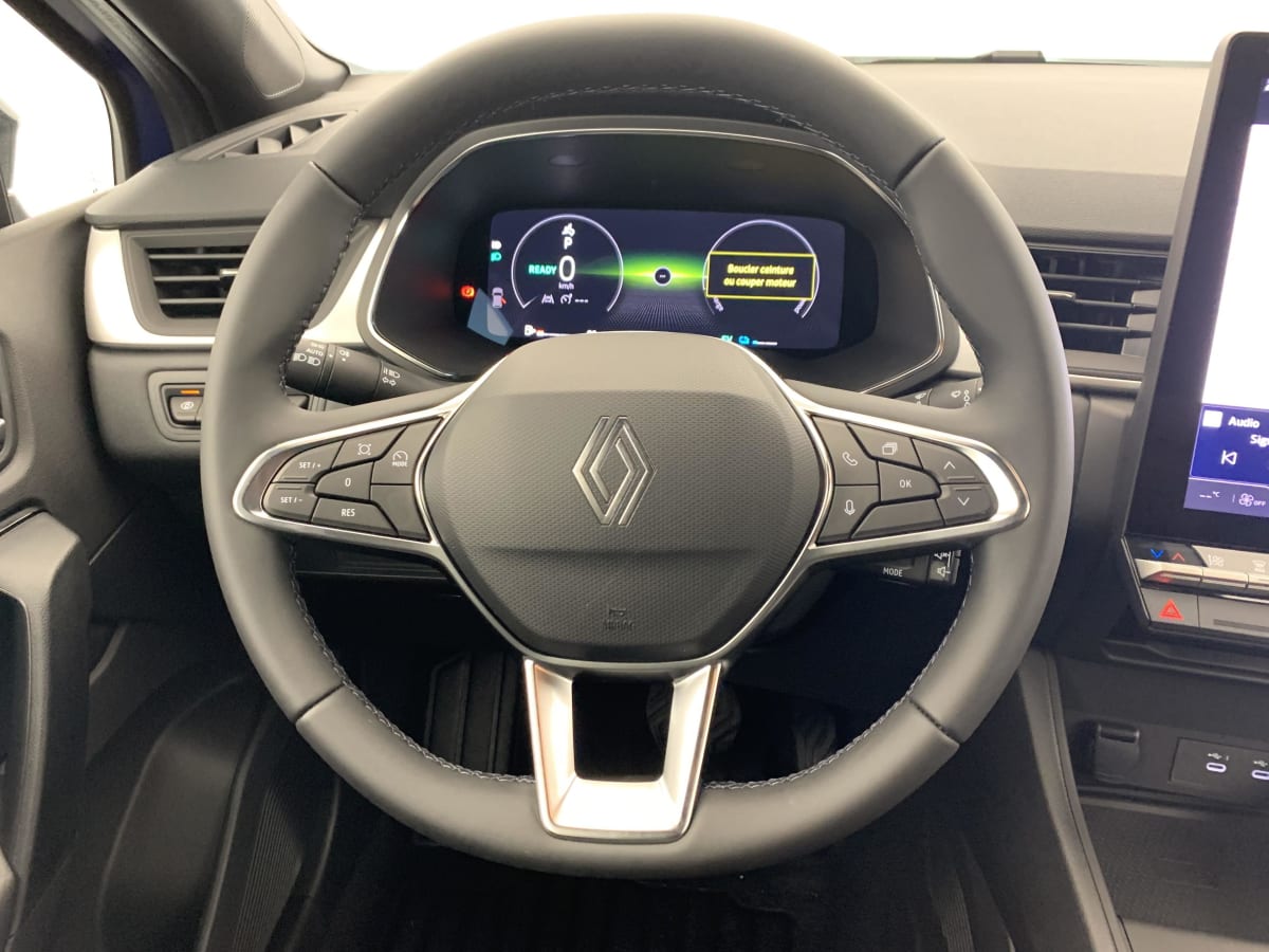 Renault Captur - Image 60