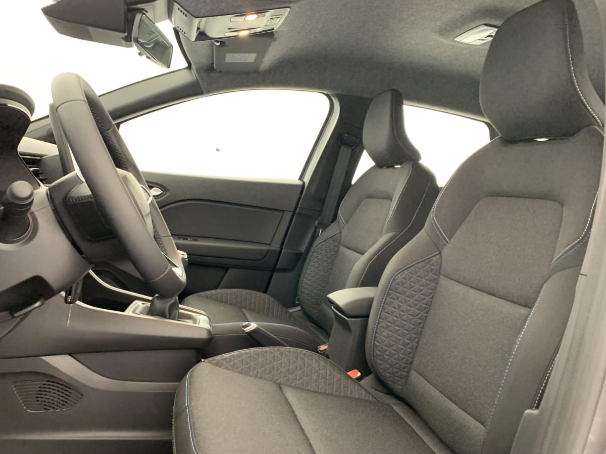 Renault Captur - Image 47
