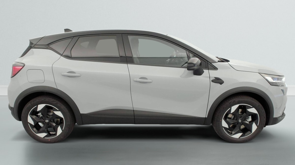 Renault Captur - Image 36