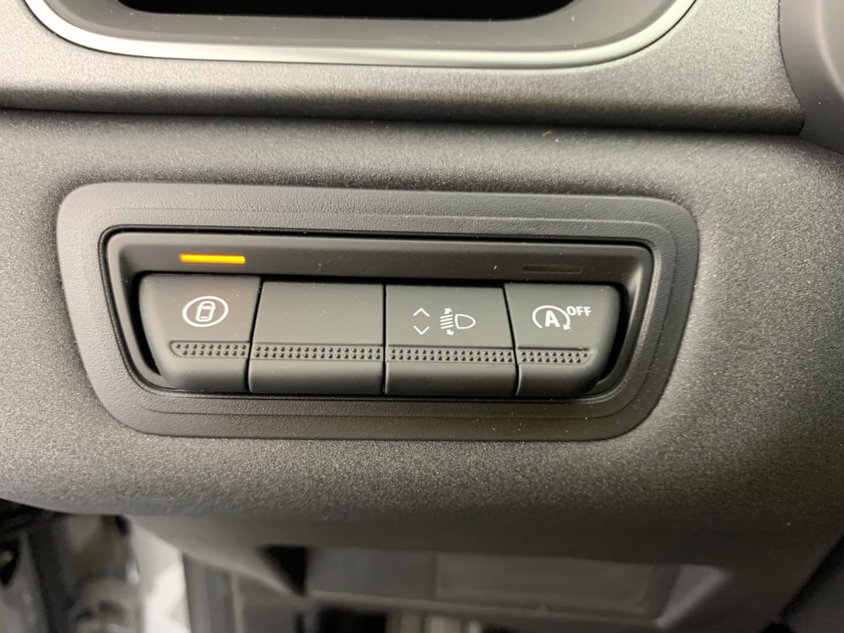 Renault Captur - Image 21