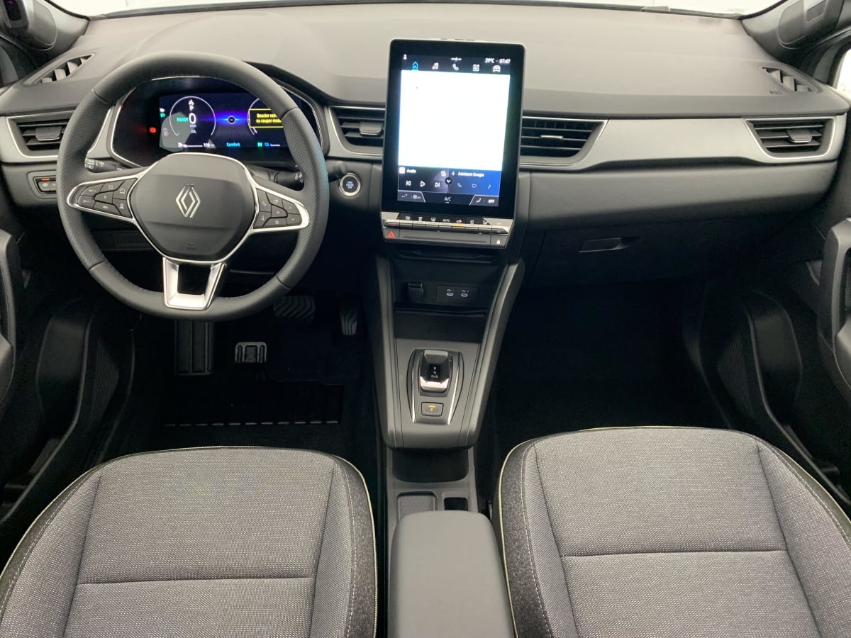 Renault Captur - Image 40