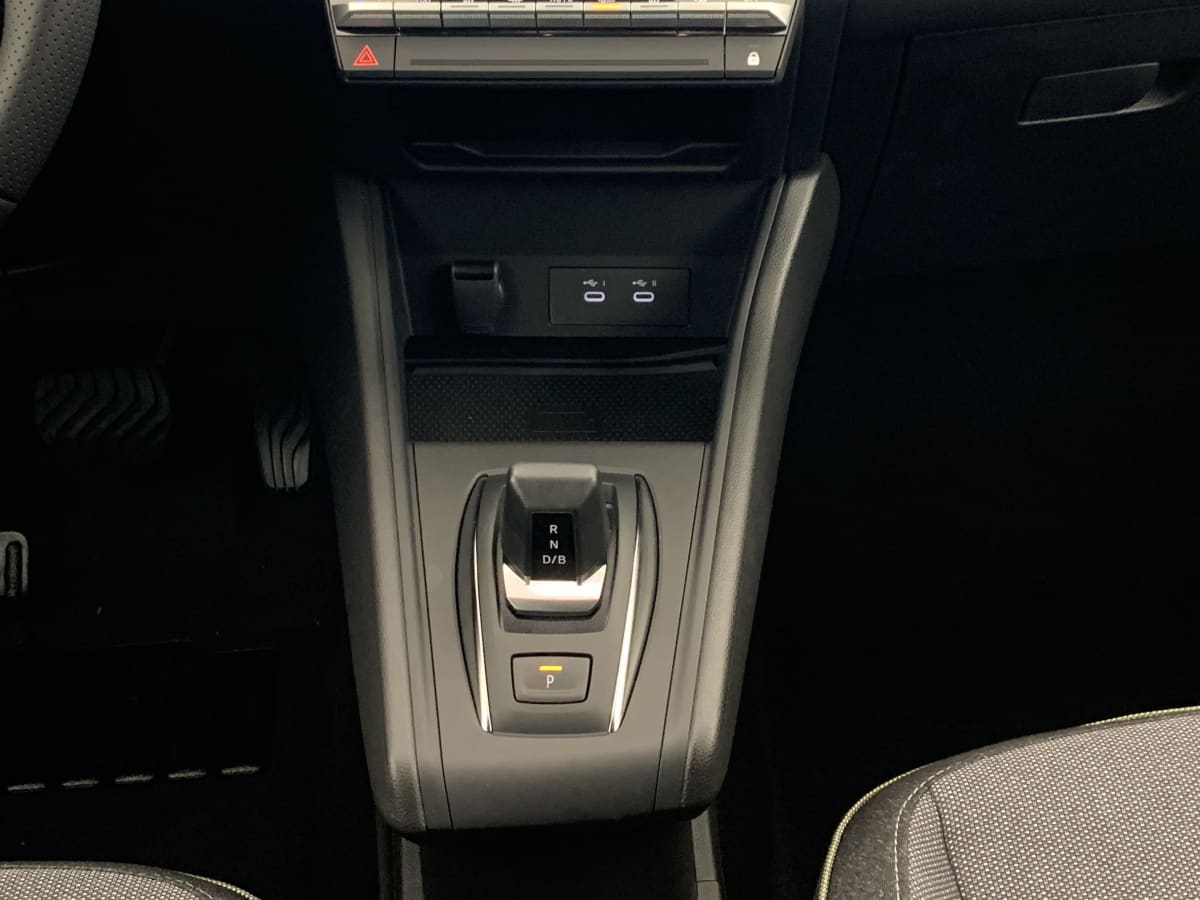 Renault Captur - Image 45