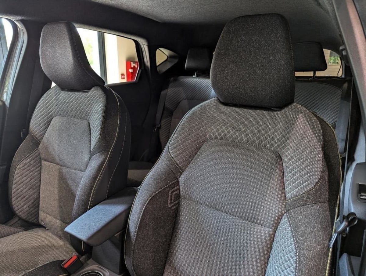 RENAULT CAPTUR CAPTUR MILD HYBRID 160 EDC TECHNO