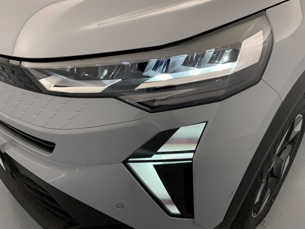 Renault Captur - Image 51