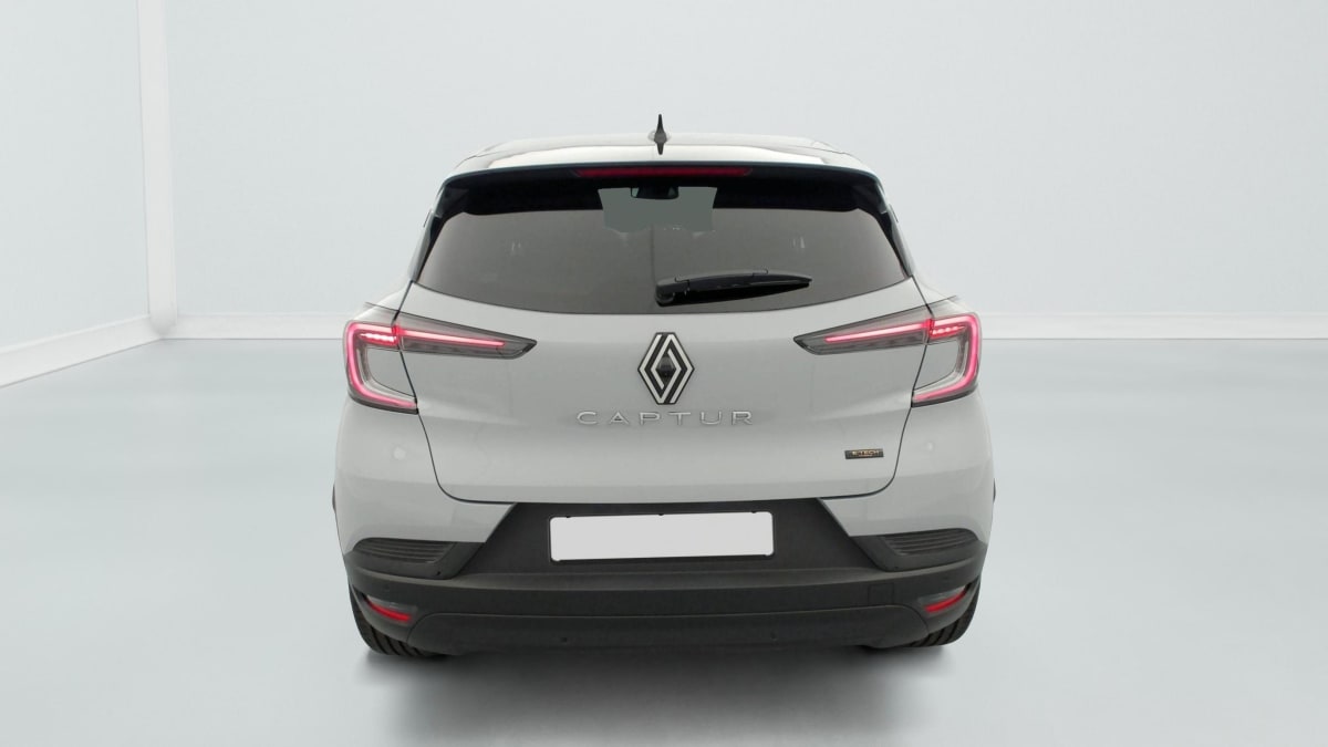 Renault Captur - Image 34