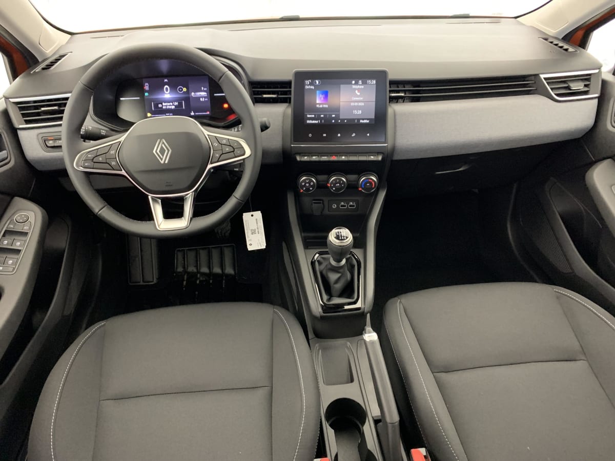 Renault CLIO 5 - Image 13