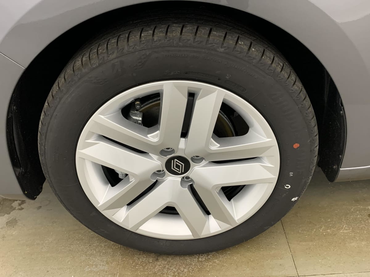 Renault CLIO 5 - Image 44