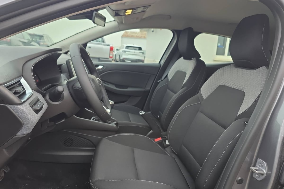 Renault CLIO 5 - Image 49