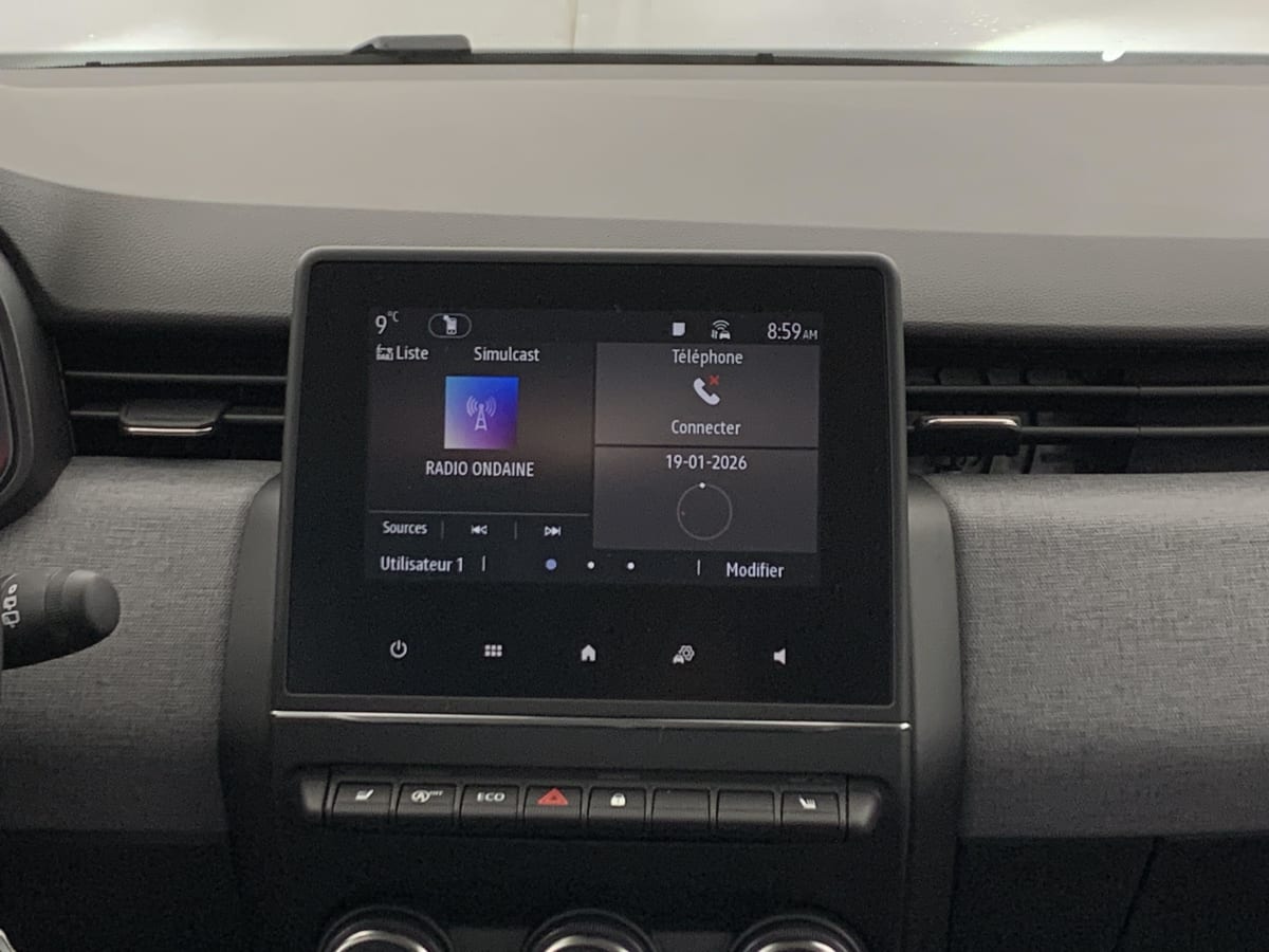 Renault CLIO 5 - Image 18