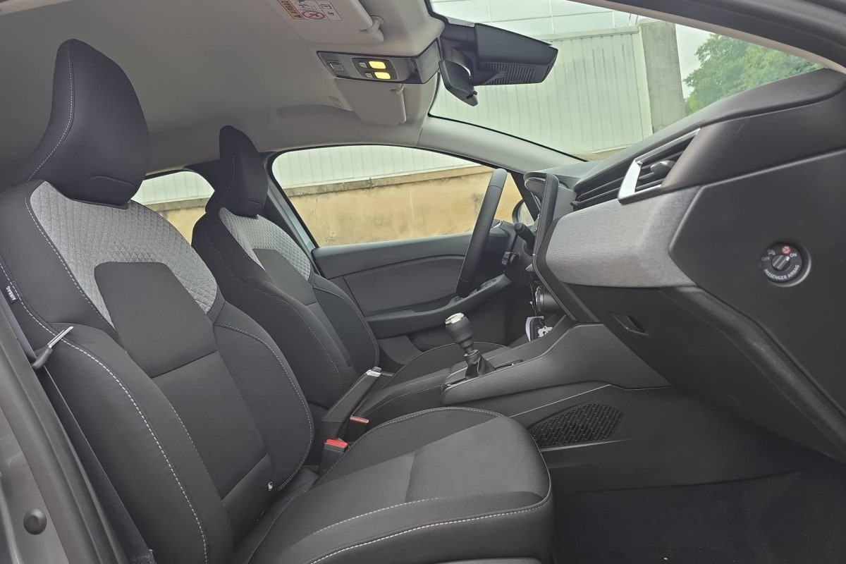 Renault CLIO 5 - Image 35