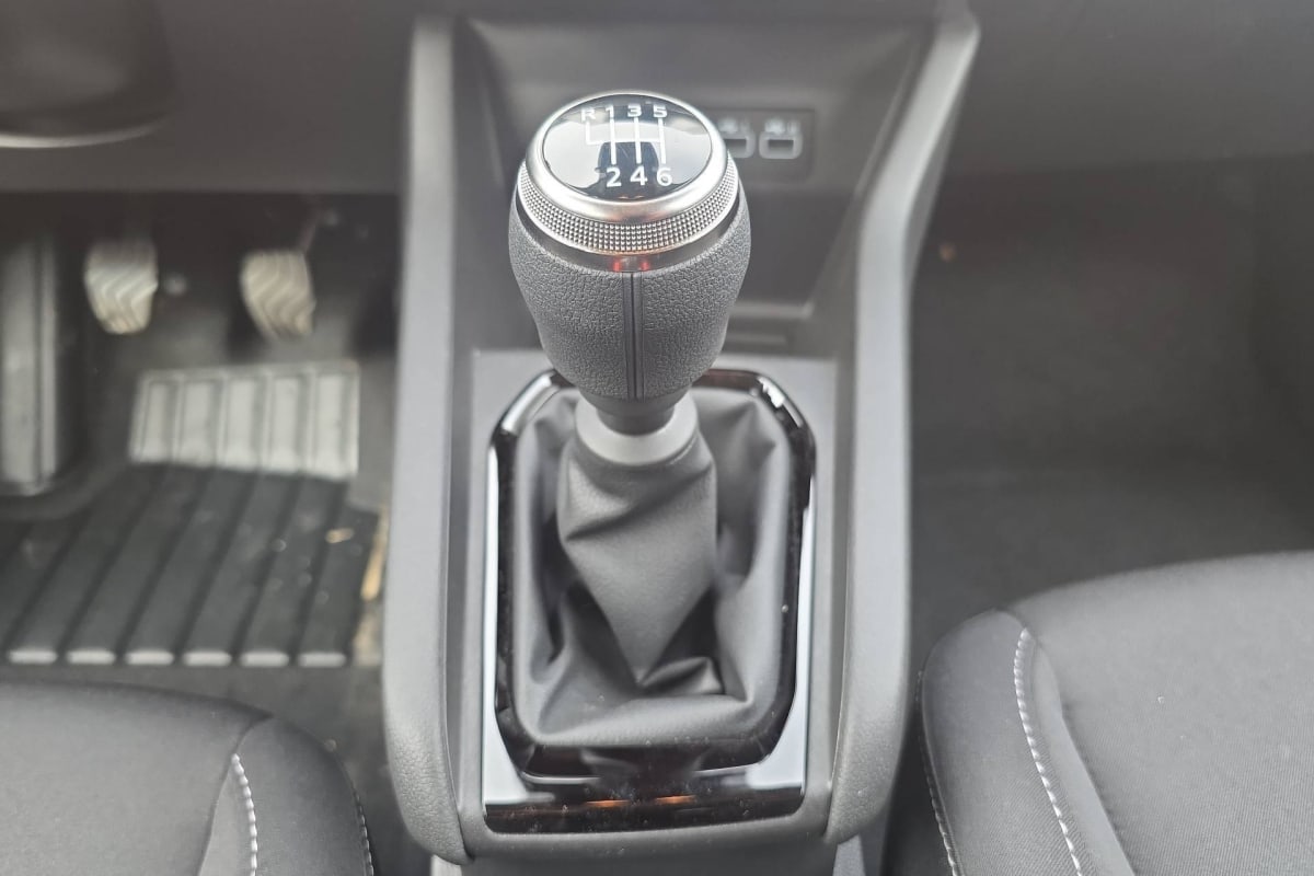 Renault CLIO 5 - Image 16