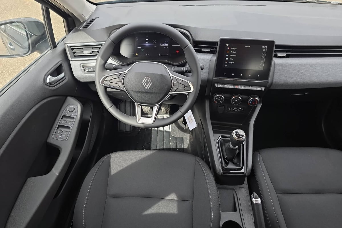 Renault CLIO 5 - Image 13