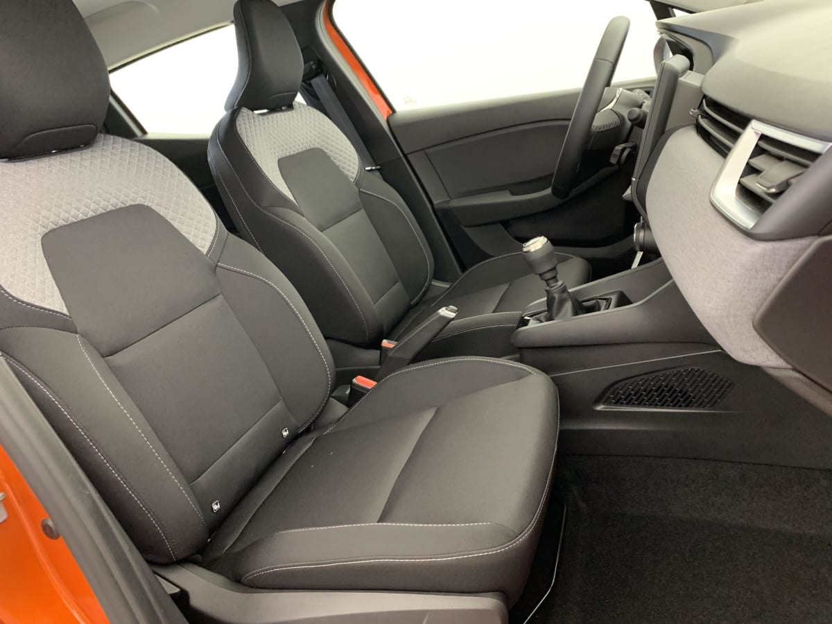 Renault CLIO 5 - Image 9