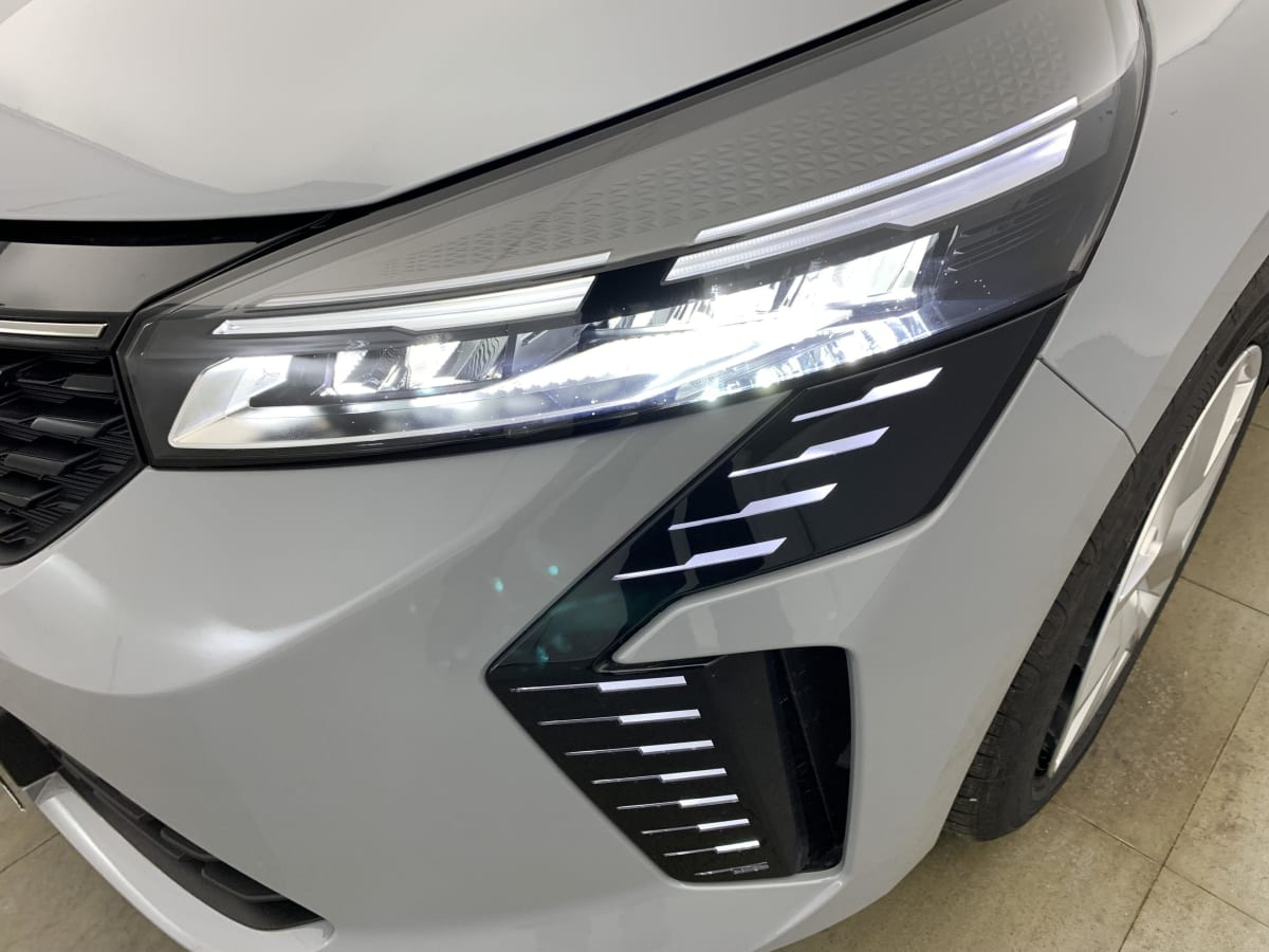 Renault CLIO 5 - Image 24