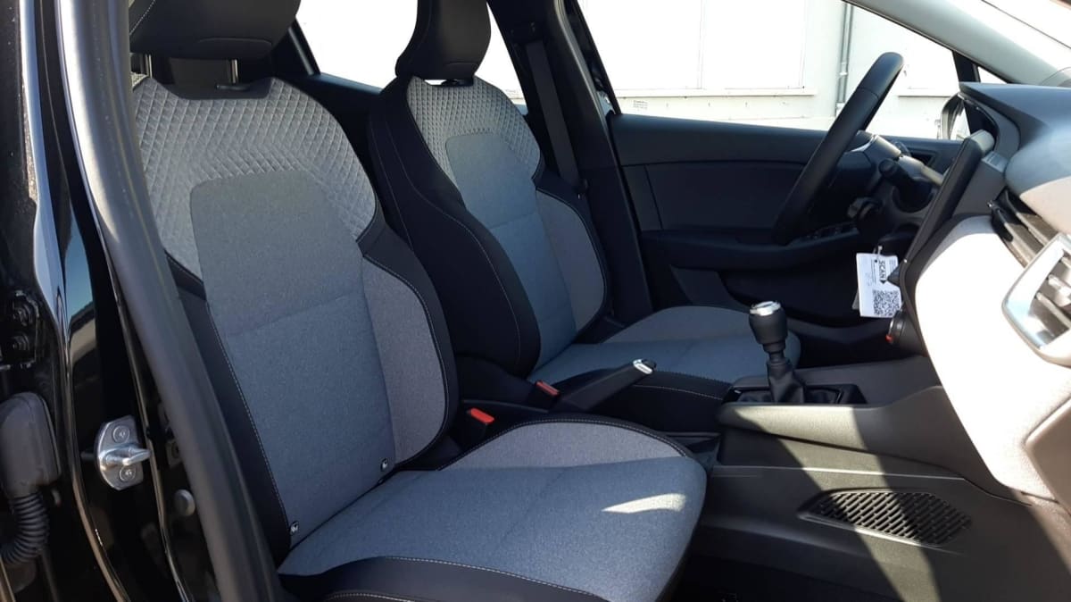 Renault CLIO 5 - Image 9