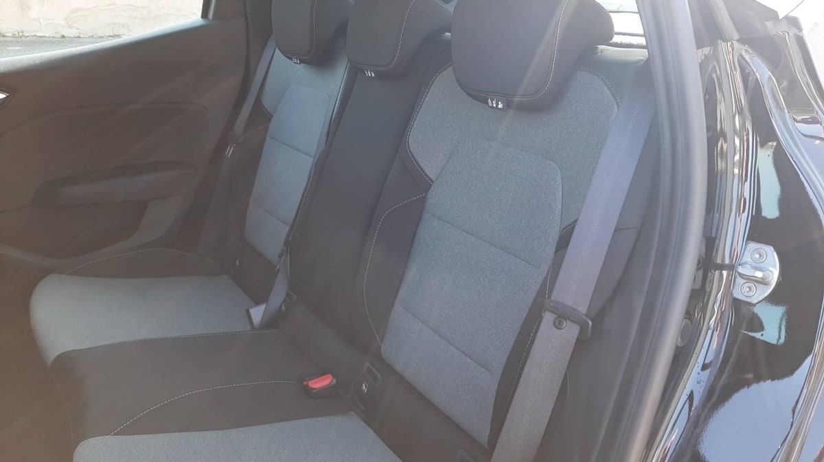 Renault CLIO 5 - Image 18