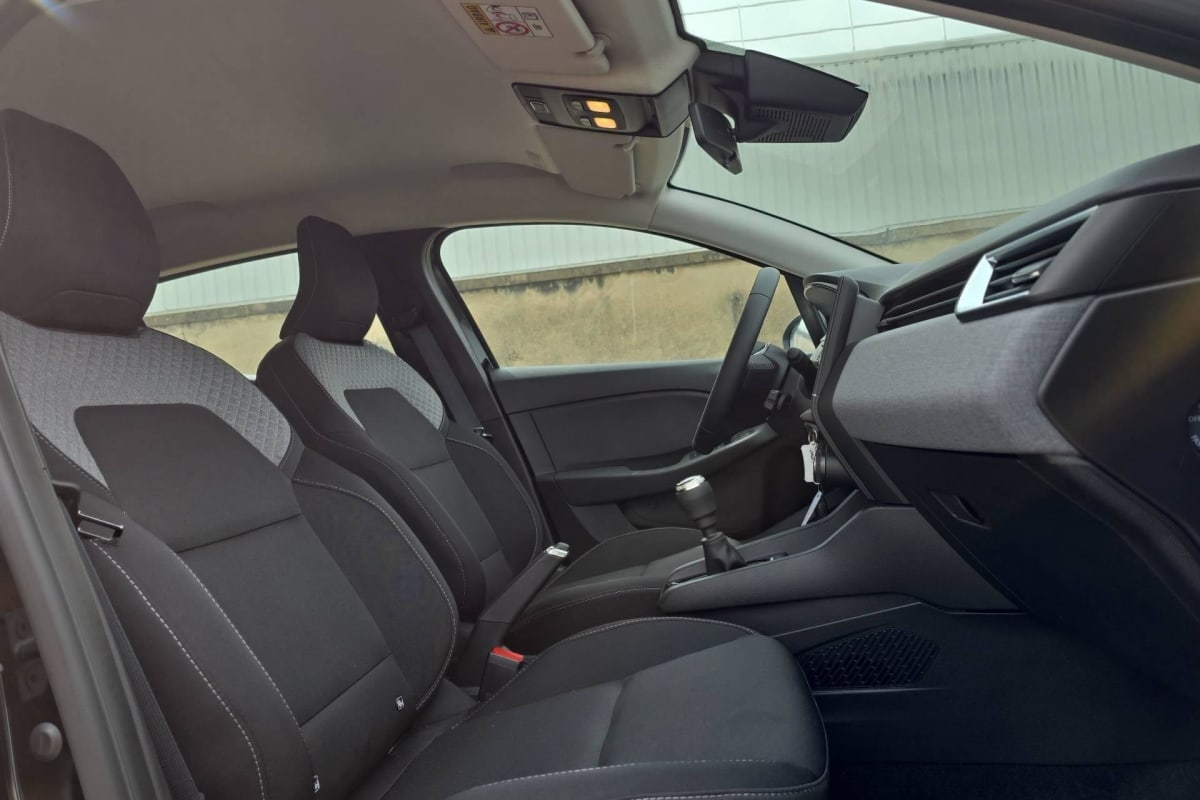 Renault CLIO 5 - Image 9