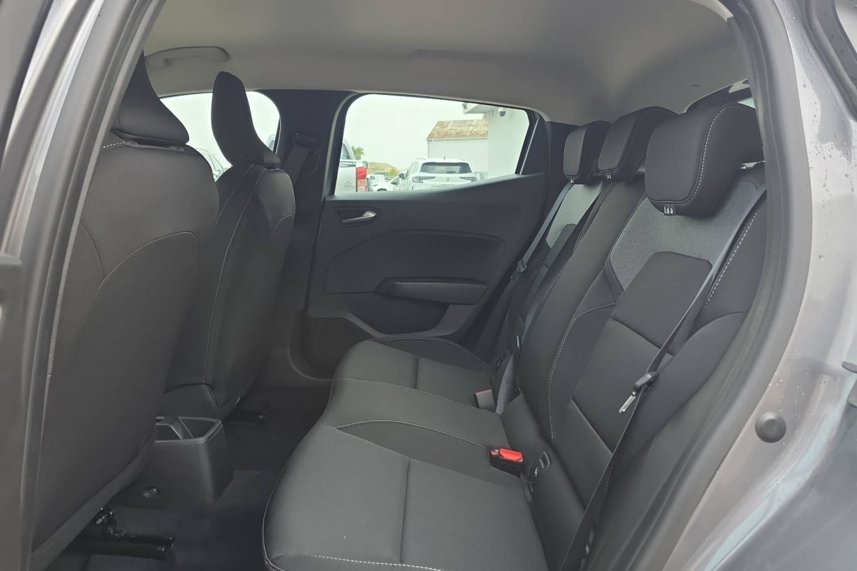 Renault CLIO 5 - Image 48