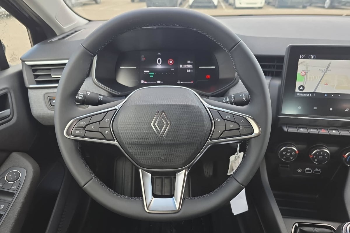 Renault CLIO 5 - Image 26