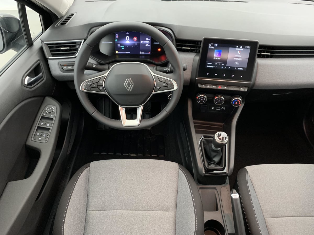 Renault CLIO 5 - Image 13