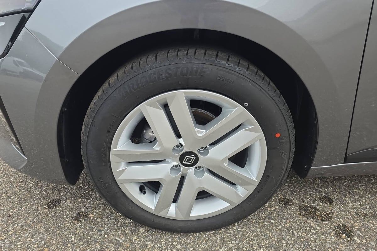 Renault CLIO 5 - Image 52