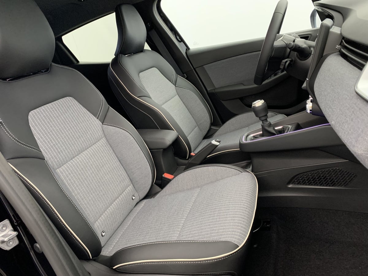 RENAULT CLIO TCE 90 GSR2 TECHNO