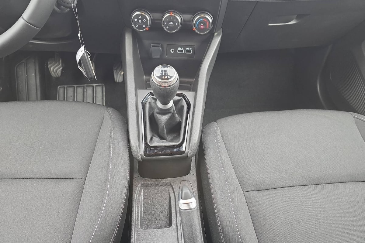 Renault CLIO 5 - Image 43