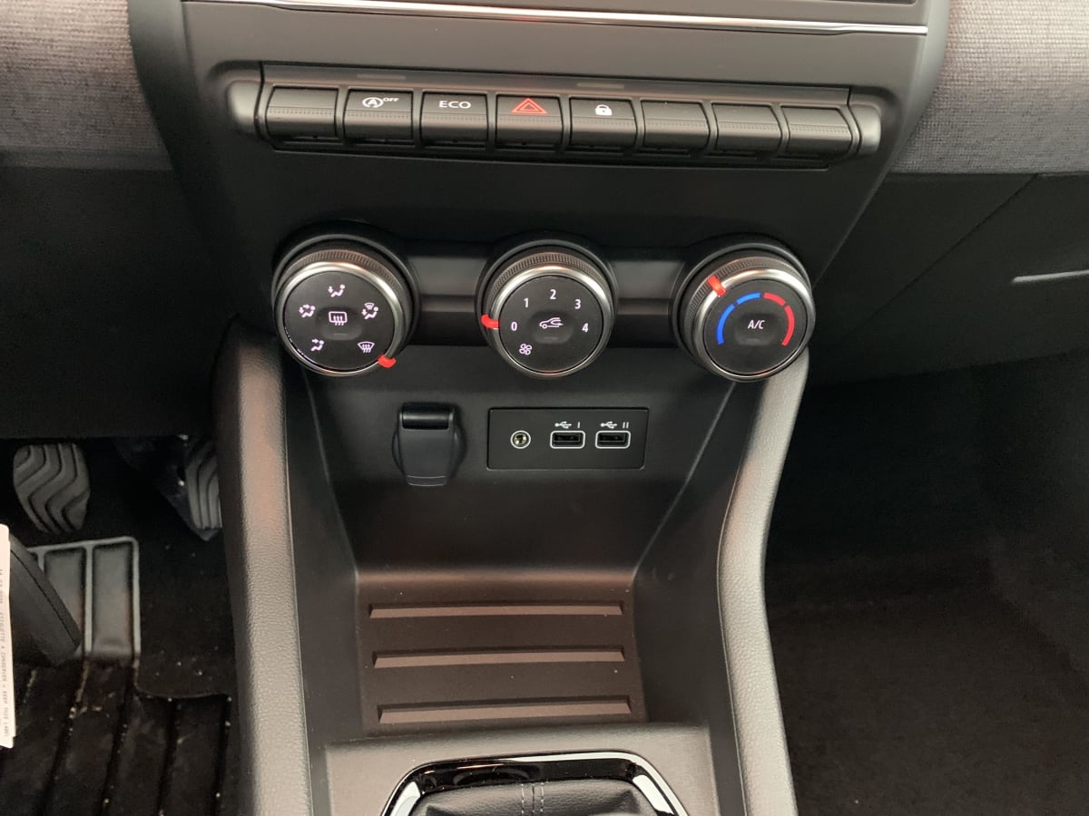 Renault CLIO 5 - Image 18