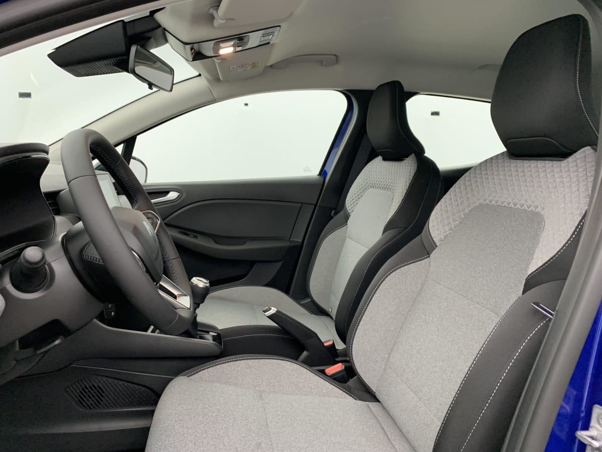 Renault CLIO 5 - Image 17