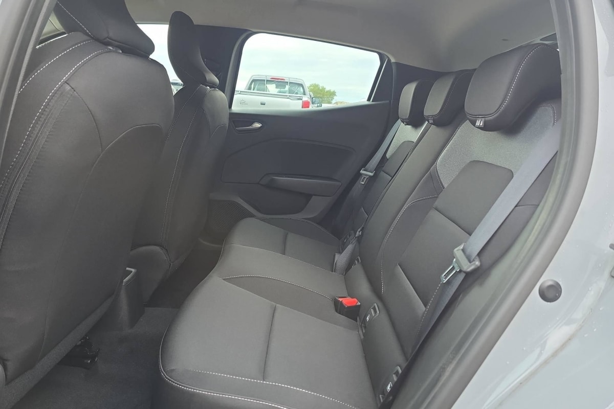 Renault CLIO 5 - Image 21