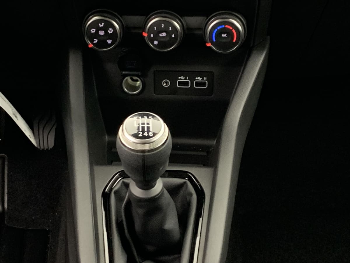 Renault CLIO 5 - Image 61