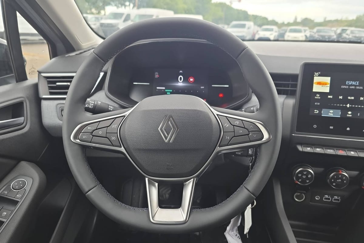 Renault CLIO 5 - Image 14