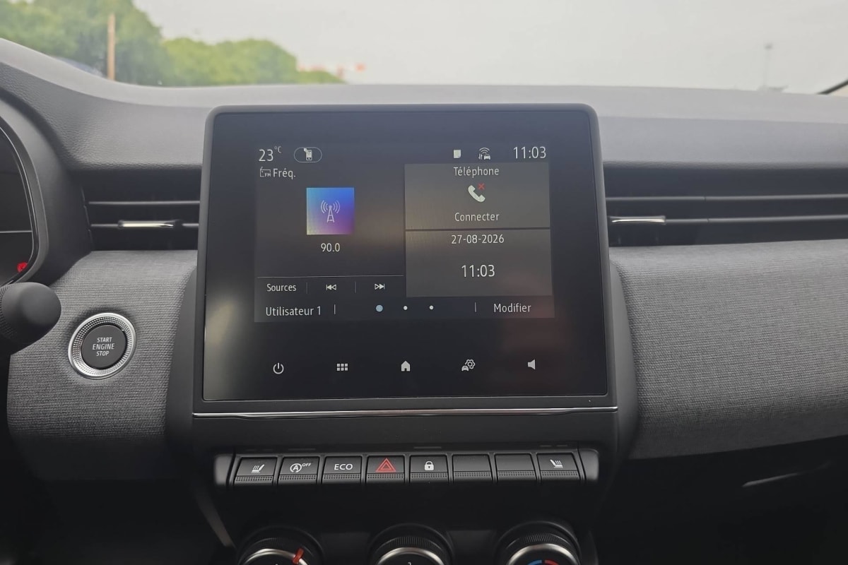 Renault CLIO 5 - Image 18