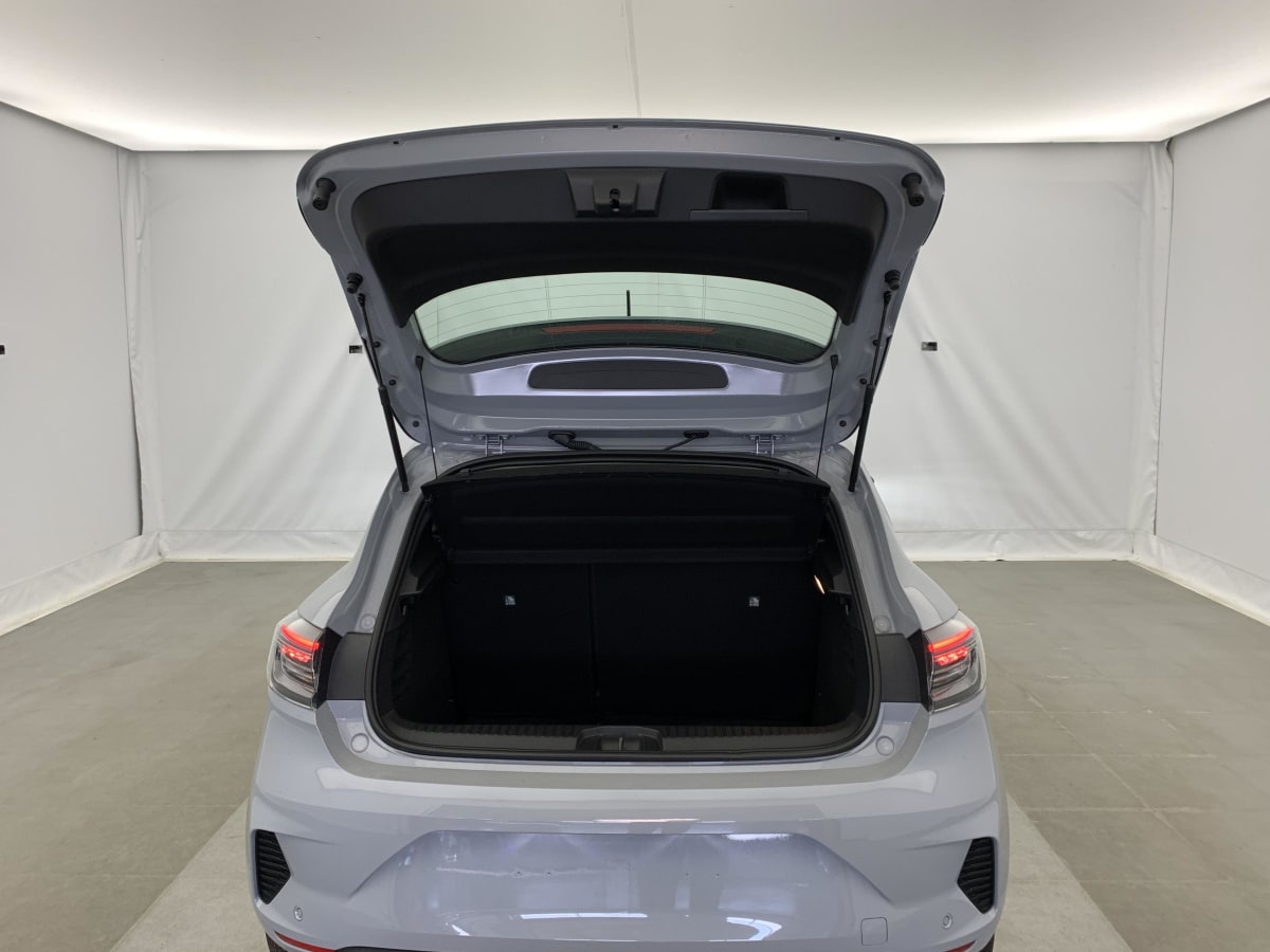 Renault CLIO 5 - Image 12