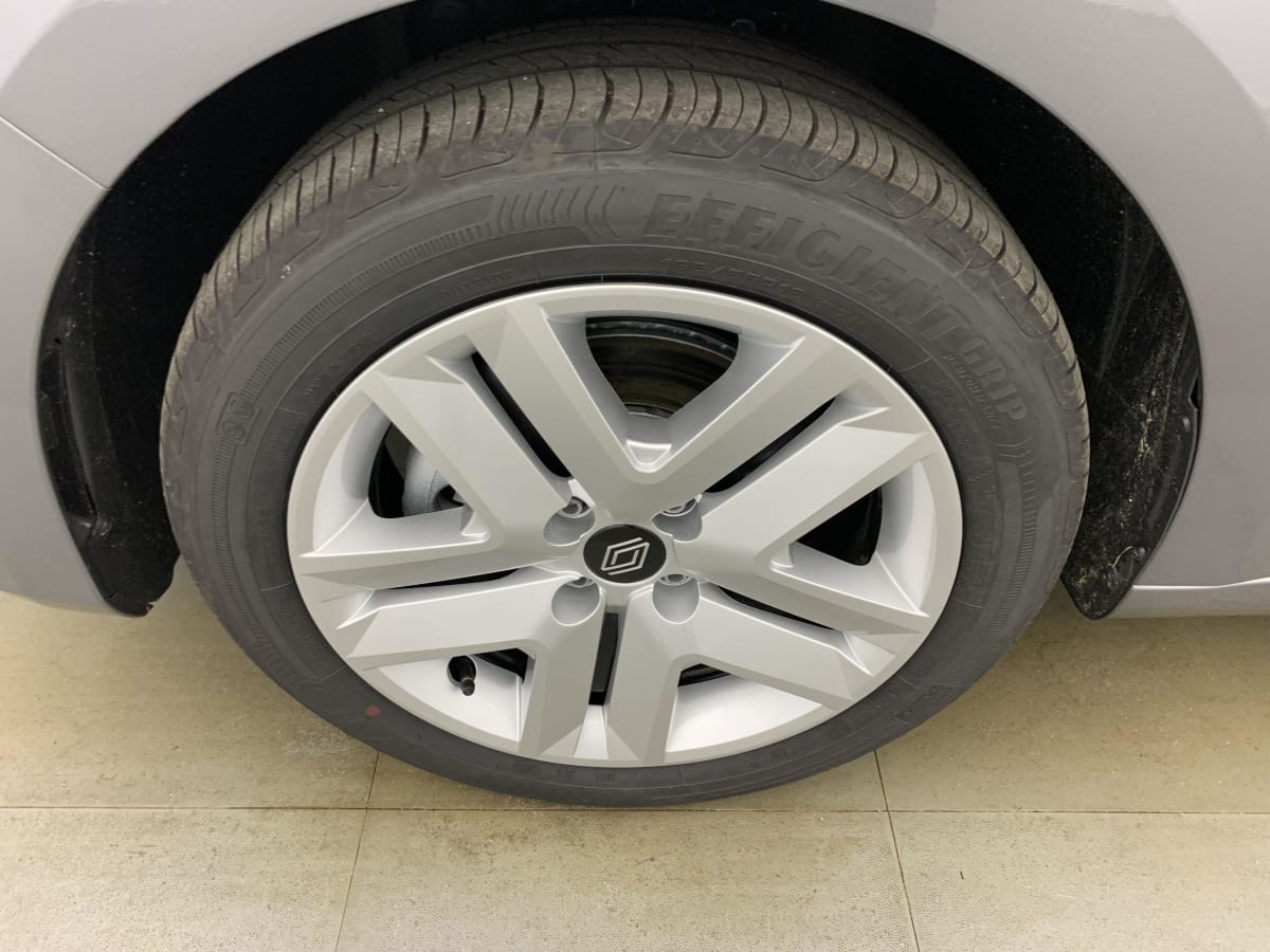 Renault CLIO 5 - Image 44